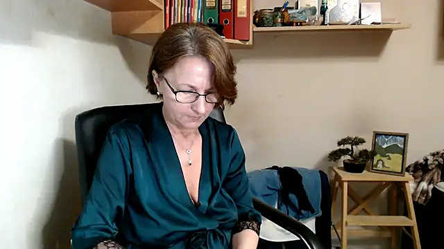 katemodel online show from July 18, 8:06 am