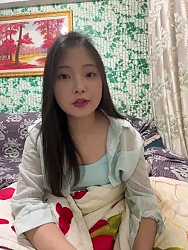 BIGBABYYEYE online show from March 5, 2:24 pm