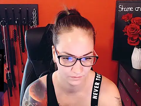  MissJaneWarren  online show from May 25, 5:28 am