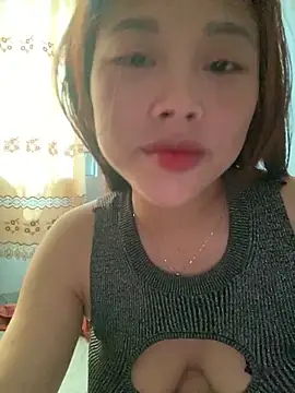 Emxinhka1 online show from April 21, 3:35 am