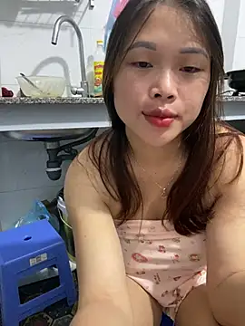 Emxinhka1 online show from August 2, 10:46 pm