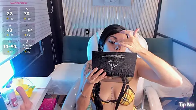 VenusColeman  online show from March 13, 9:16 pm