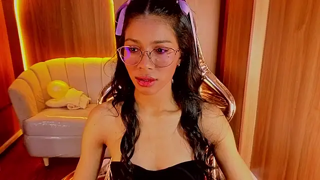 Alina b  online show from July 25, 8:05 pm