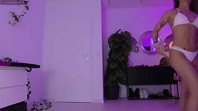 AnnastasiaJune online show from March 11, 4:38 am