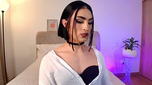 KarolPortellaa online show from June 20, 2:26 am
