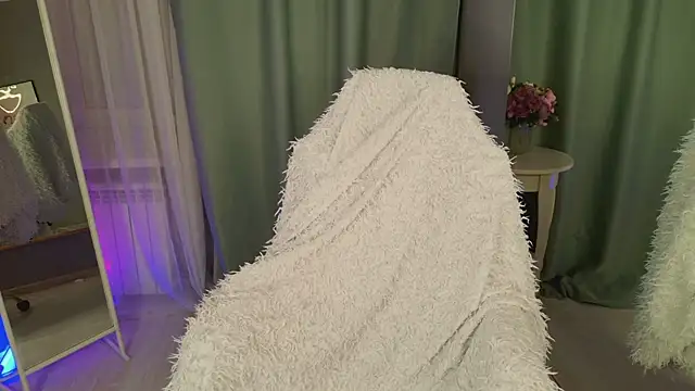 Audrey Kiss online show from March 6, 10:21 am