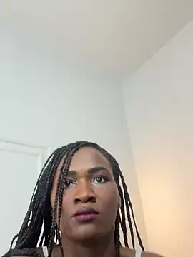 Nahomi Williams  online show from June 15, 1:00 pm