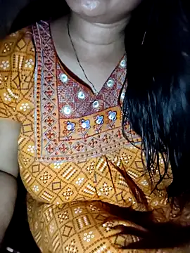 PARI51 online show from June 25, 9:16 pm