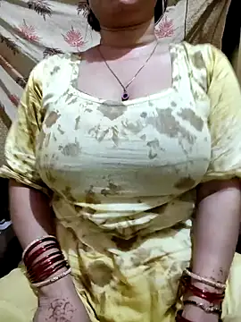 PARI51 online show from June 13, 8:28 pm
