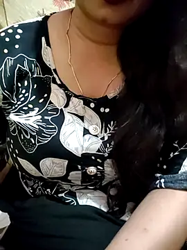 PARI51 online show from July 16, 8:24 pm