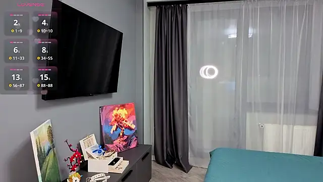 alice toffee online show from February 26, 4:17 pm