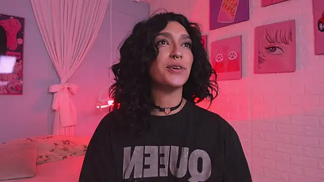 Cleo Foxx online show from June 18, 11:48 am