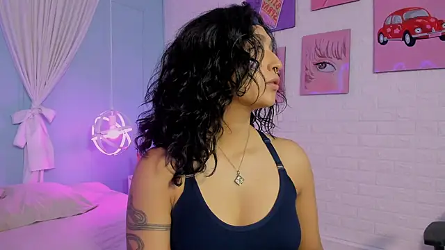 Cleo Foxx online show from June 27, 4:35 pm