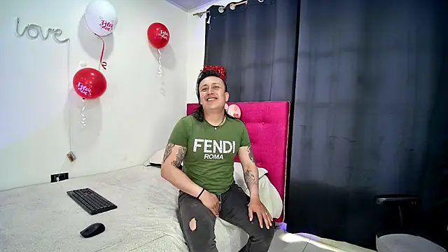 ZOEYJUAN 95 online show from February 23, 8:08 pm