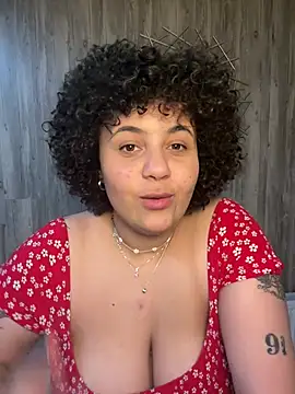 BabyChanntal online show from May 4, 9:40 pm
