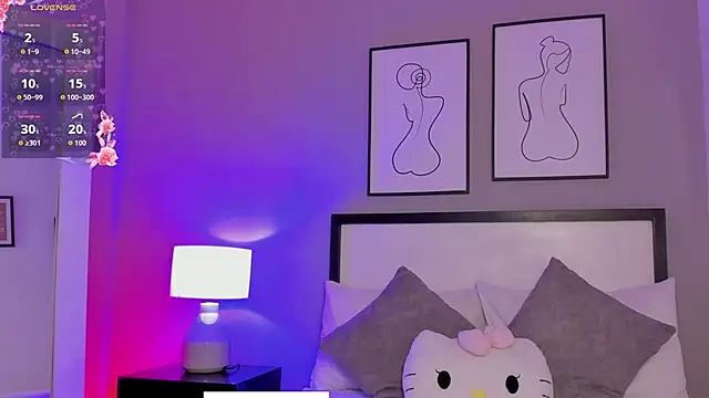 QueenRose    online show from March 10, 3:27 pm