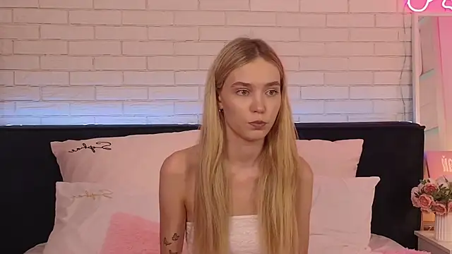 NikkiRyx online show from July 26, 4:04 pm