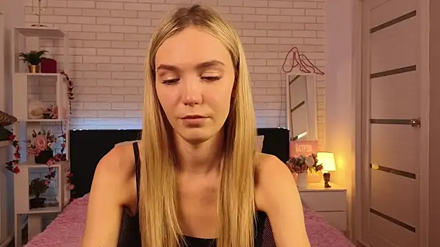 NikkiRyx online show from July 11, 7:47 pm