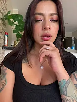 foxxy lover online show from February 13, 7:15 pm