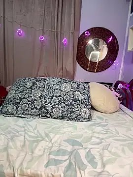 MelaFoxx online show from June 18, 2:02 am
