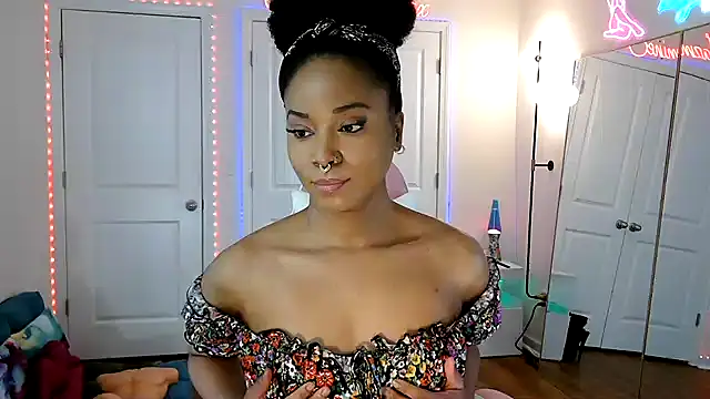 JazmineFoxx online show from May 22, 5:55 pm