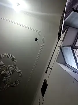 khushi rawat online show from March 3, 12:44 pm