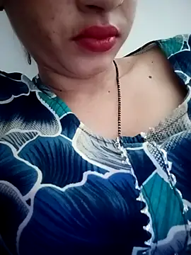 khushi rawat online show from March 18, 5:45 am