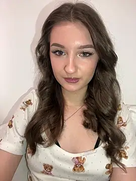 Green eyes lady online show from February 1, 11:53 am