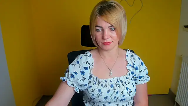 CuttieEmma online show from July 23, 12:46 pm