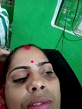 Priyakoli4568 online show from April 29, 5:43 am
