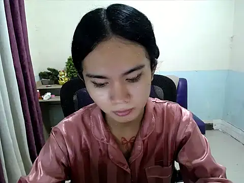 devine goddess online show from June 12, 3:09 pm