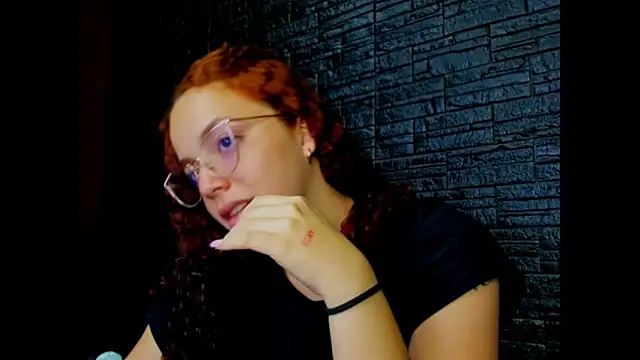 Miss Dior2 online show from April 15, 3:56 pm