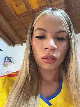 Mia Rosee1 online show from June 17, 11:50 pm