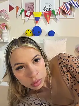 Mia Rosee1 online show from June 25, 12:54 am