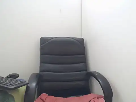 playfullpaulina online show from April 29, 2:53 pm