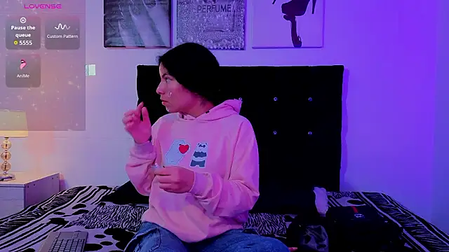 Zoe-yanin online show from February 26, 7:13 pm