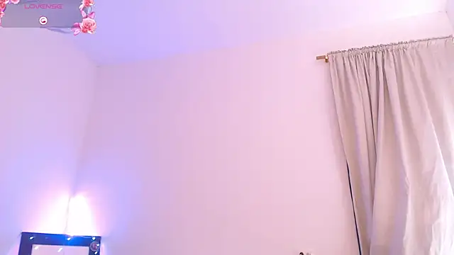 chiarafustox online show from February 5, 8:12 pm