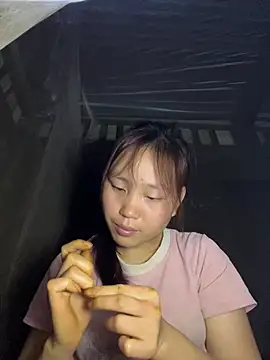 kekely online show from May 1, 10:02 pm