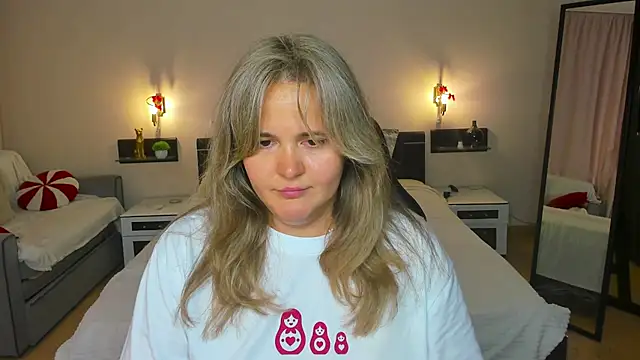 LilyBel online show from July 20, 12:57 am