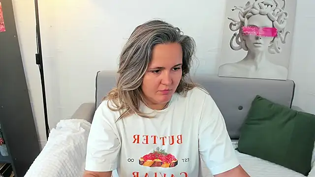 LilyBel online show from June 15, 2:34 am