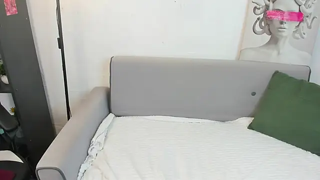 LilyBel online show from June 17, 2:46 am