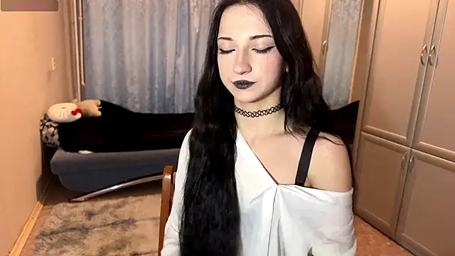 UrBabeLuna online show from February 21, 3:57 pm