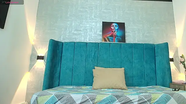 dulcenena moon online show from March 9, 11:02 am