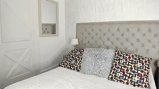 Sienna brunette online show from March 14, 12:17 pm