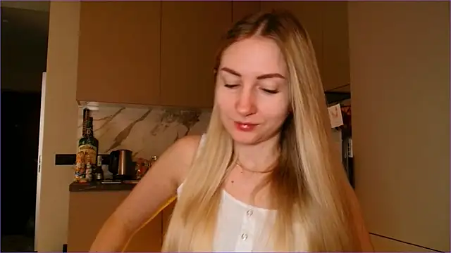 BluueSilk online show from March 11, 7:01 am