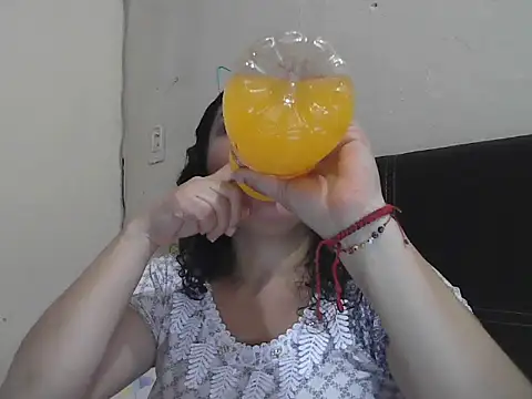 DalilahMx online show from July 19, 3:31 am