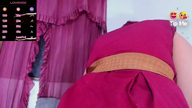 LIA GUTIERREZ online show from March 12, 4:15 am