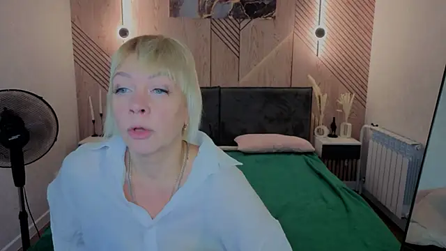 Ann Annise online show from June 29, 12:28 am