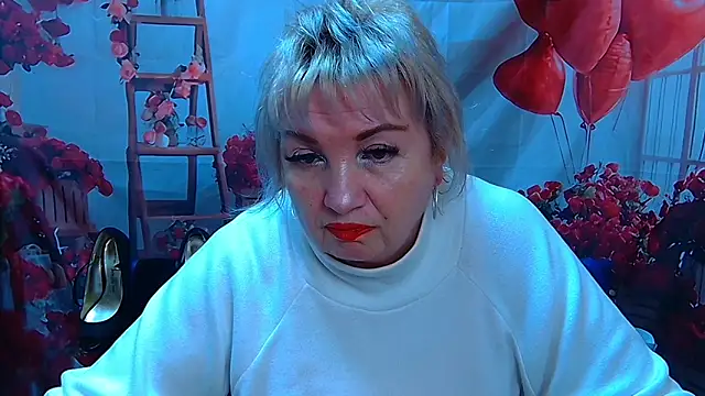 RenataDaster online show from April 28, 5:00 am