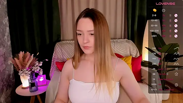 cherrykississ online show from May 3, 2:15 am
